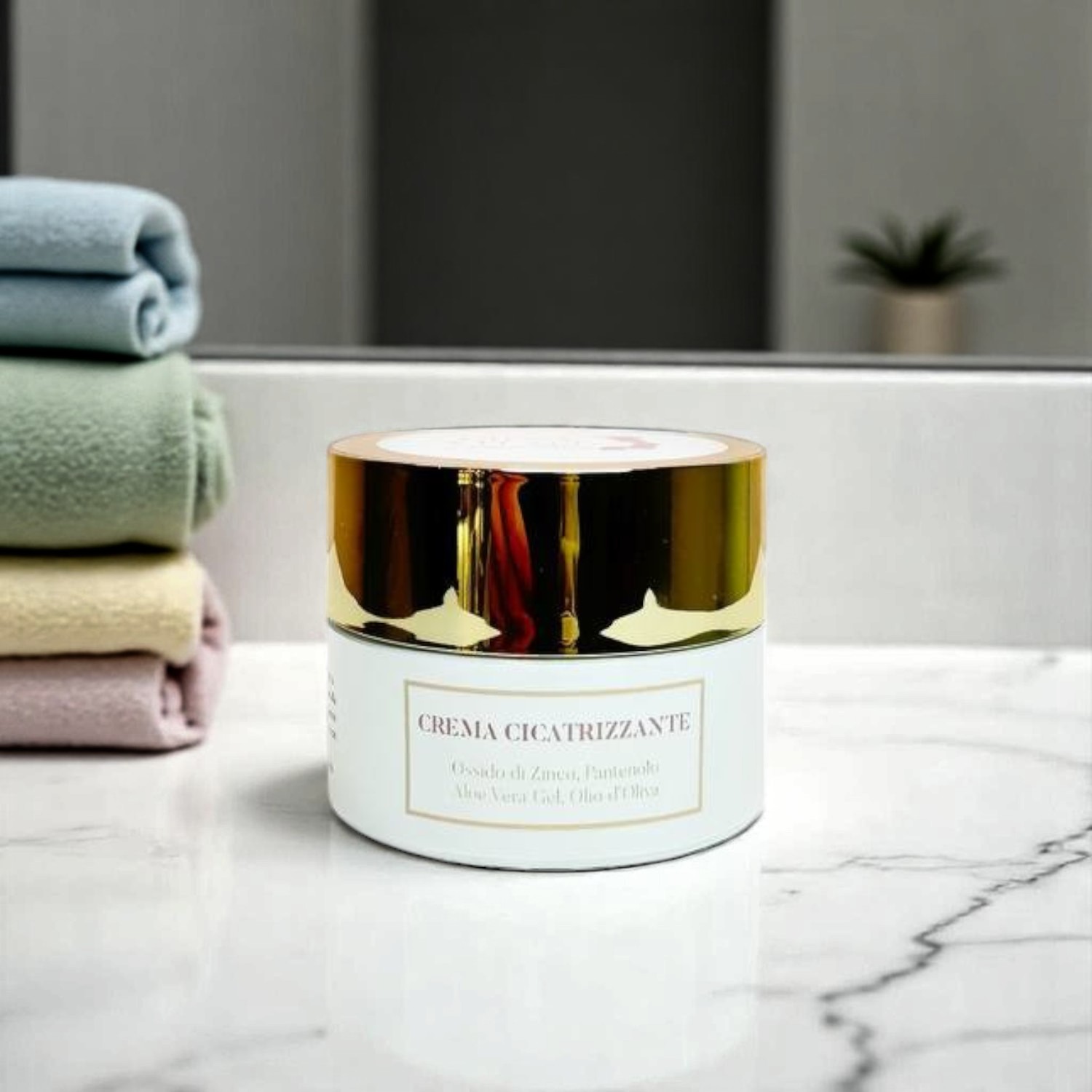 Trattamento dermoprotettivo per pelli sensibili, acneiche o irritate. Efficace contro eczemi e maskne. Formula naturale con aloe e pantenolo.