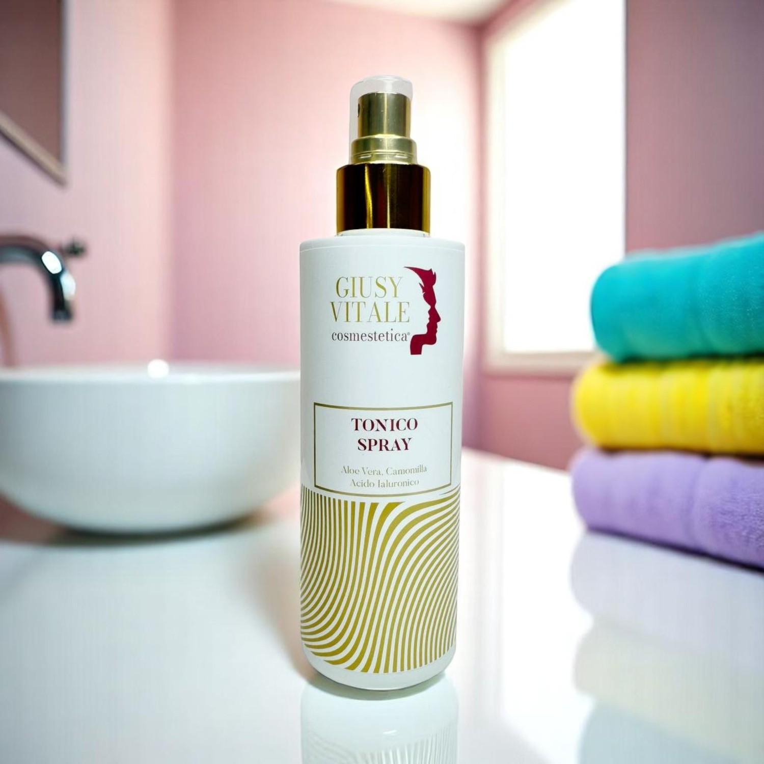 Tonico viso naturale per idratare, rinfrescare e preparare la pelle a creme e sieri. Ideale anche su corpo e gambe. Perfetto in estate.